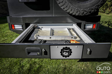 Jeep Top Dog, tiroir à outil